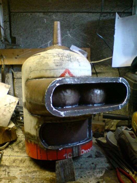 Саморобний робот Бендер з Футурами (51 фото)