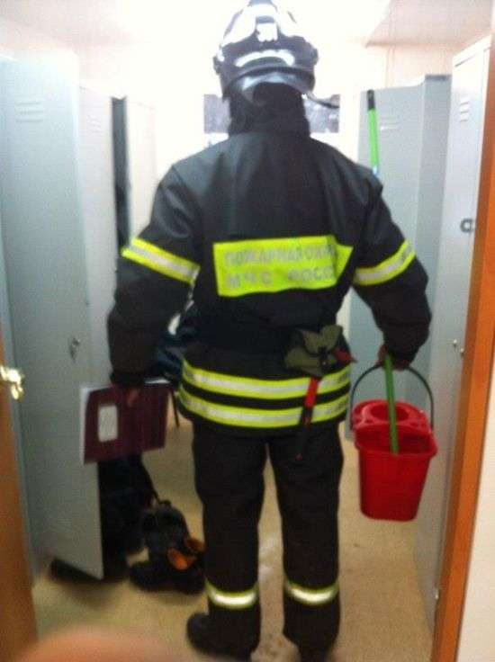Як бути пожежником насправді (4 фото)